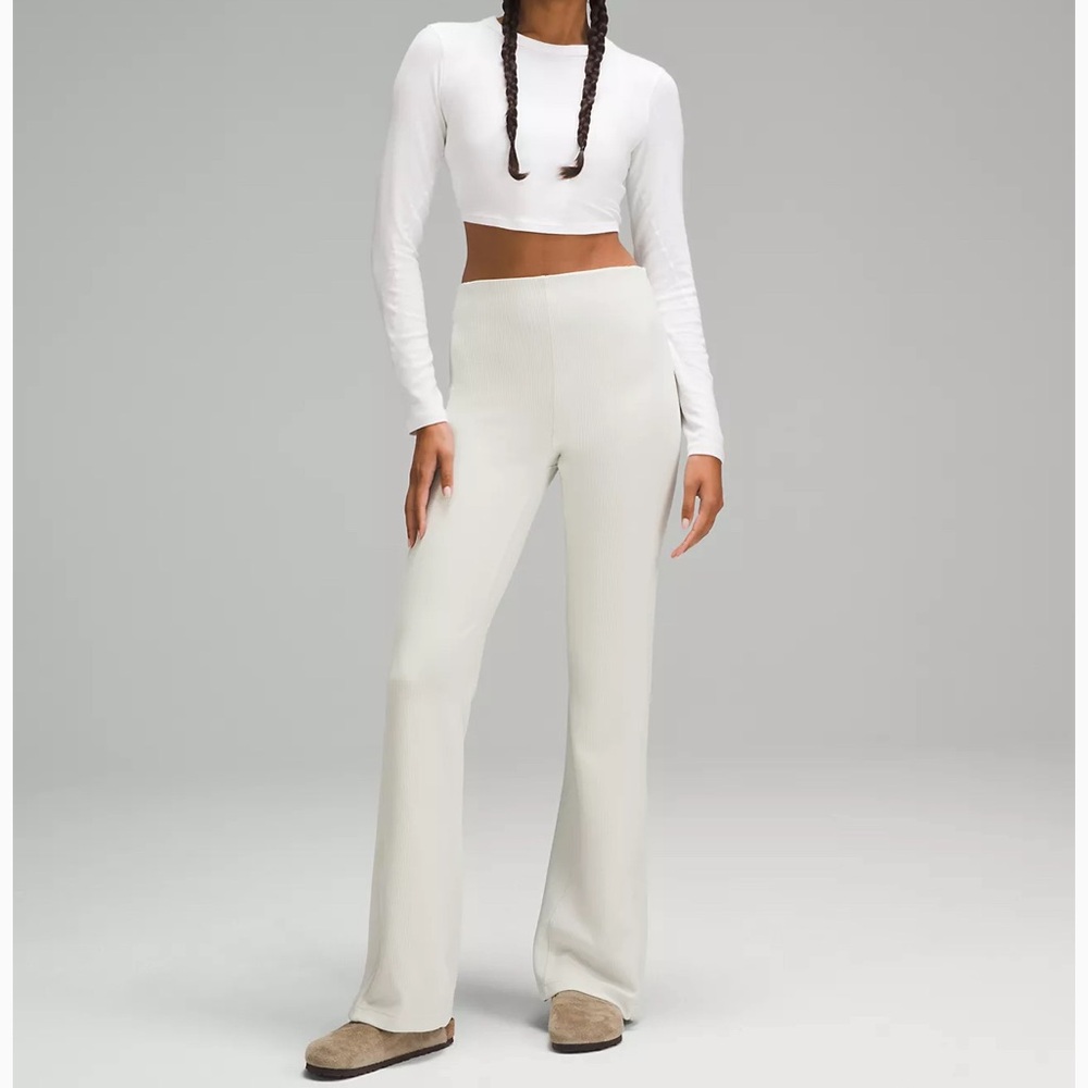 NWT Brushed Softstreme Ribbed Zip Flared Pant 32.5" in Bone